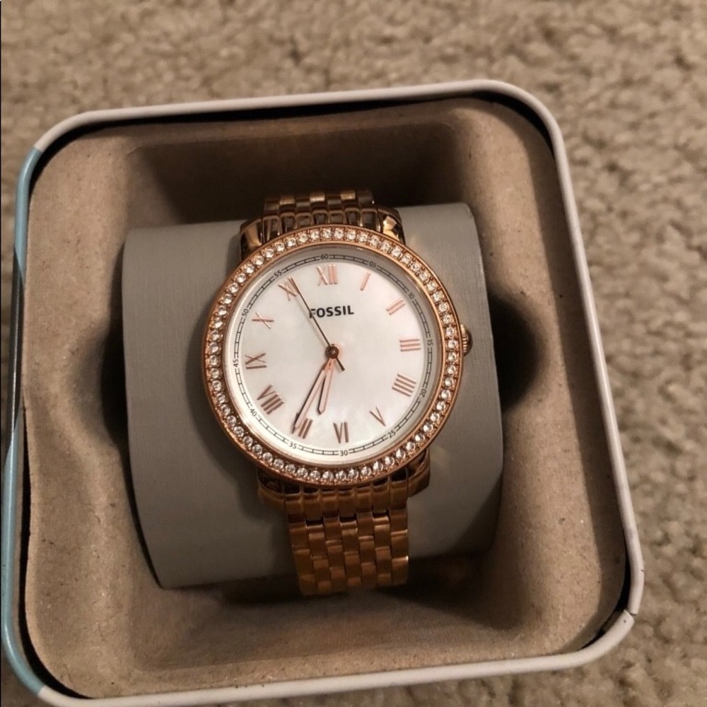 Fossil rose gold watch